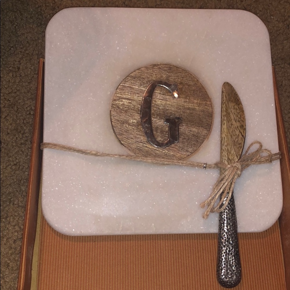 Cheese cutting board